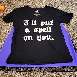 🦩 3 for $25 Halloween witch 🧙‍♀️ shirt with double detachable cape